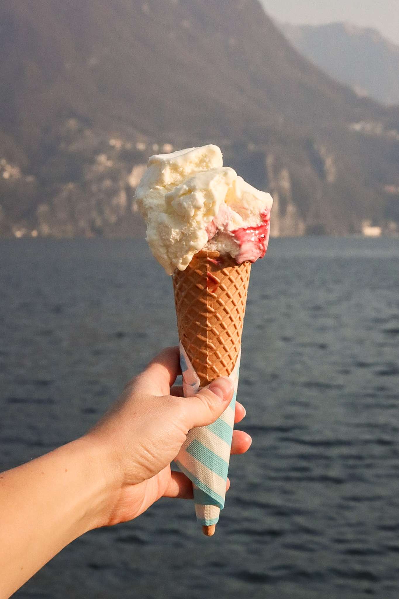Gelato in Lugano Water fountain on lake Lugano