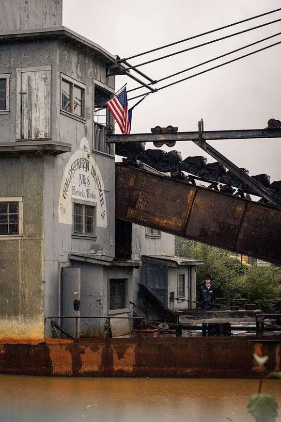 Old gold dredge