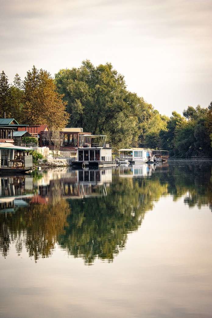 House boats in Montenegro