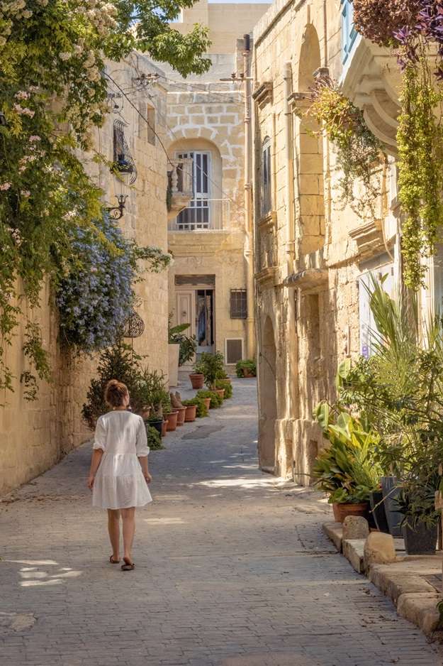 Narrow street in Mdina, Malta